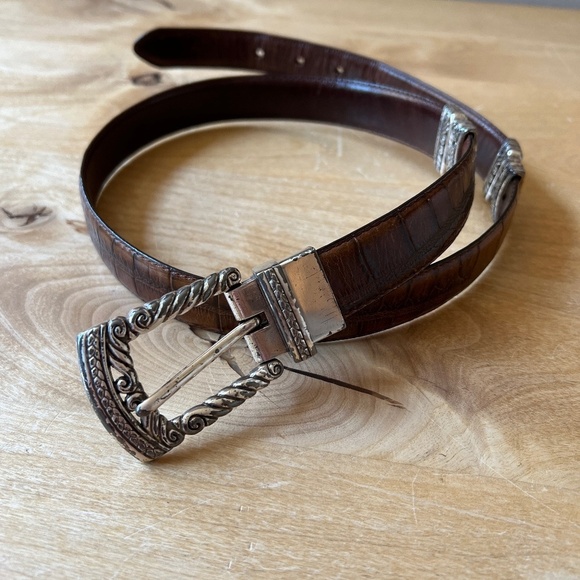 LEATHER BELT WOMENS BROWN CROC EMBOSSED WESTERN BOHO VTG INSPIRED INTRICATE - Picture 1 of 11